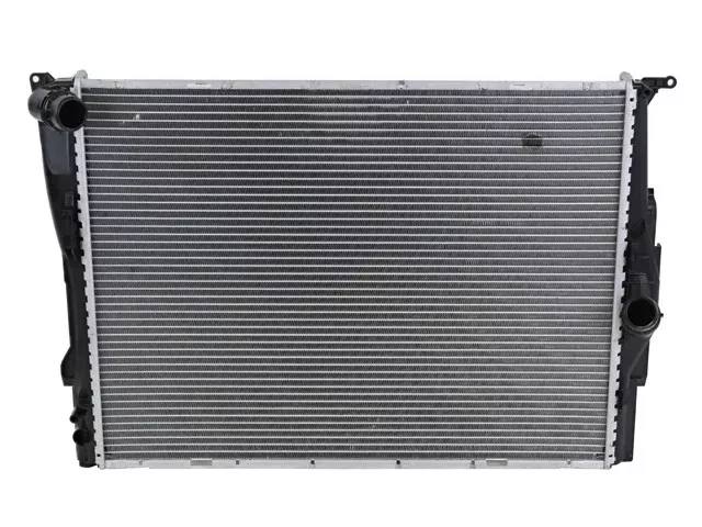 BMW Radiator | 2006-2013 17117559273