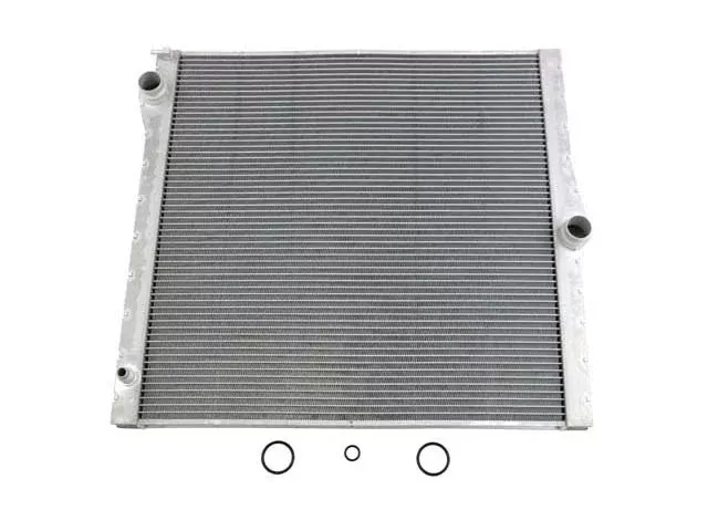 BMW Radiator | 2007-2010 17117585036